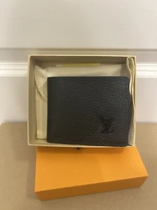 LOUIS VUITTON LV Folded Wallet Bifold Black Mens M69829 Used - Picture 1 of 7