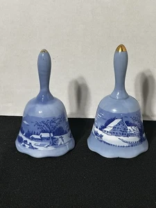 VTG Pair 70's Currier & Ives Blue & White Porcelain Bell THE HOMESTEAD IN WINTER - Picture 1 of 9