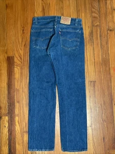 Jeans vintage Levis 501 uomo 32x30 gamba dritta bottone mosca anni 70 cimoso ? anni 70 - Foto 1 di 12