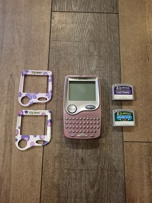 Leapfrog I Quest Handheld Study System With 2 Cartridges And 2 Shells Tested  - Image 1 of 4