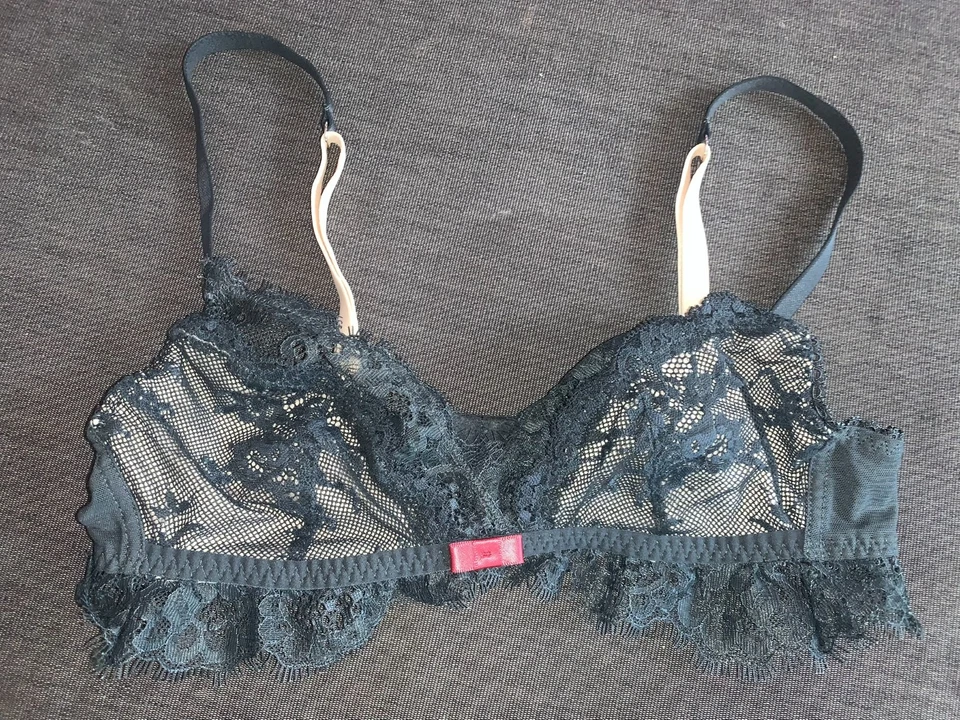M&S Bralet Plunge N/Wired Allover Floral Lace w Eyelash Lace Trim 32A Olive NWoT - Image 1 of 1