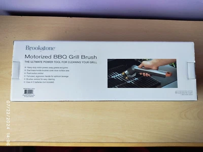 Cepillo de limpieza para parrilla de barbacoa motorizado Brookstone caja abierta Foto 1 de 3