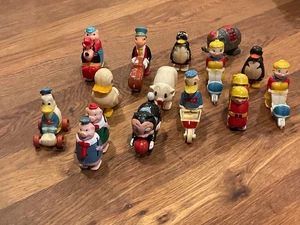 VTG LOT OF 14 PLASTIC RAMP WALKER TOYS MARX DISNEY HONG KONG - Picture 1 of 5