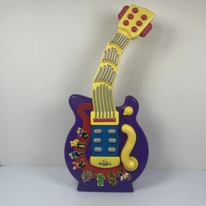 The Wiggles Wiggling Dancing Guitar Singing Instrument 2004 Spin Master - Tested - Picture 1 of 6
