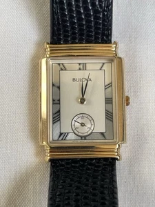 Bulova 97A05Y goldfarbene rechteckige Unisexuhr 25,9 mm läuft - Bild 1 von 10
