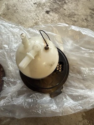 Bomba de tanque de combustible de gasolina OEM 97062013201 Porsche Panamera 4S 970 10-16 Foto 1 de 2