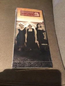RARE VINTAGE DIXIE CHICKS "HOME" NEW/SEALED CD 2002 IN LONGBOX - Picture 1 of 11