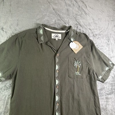 Free Planet Good Times Sunny Days - Palm Tree - Men L -Short Sleeve Olive Green - Image 1 of 4