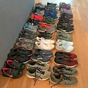 Lote 30 pares de zapatos deportivos al por mayor revendedor en el extranjero Brook ASICS Nike - Imagen 1 de 10