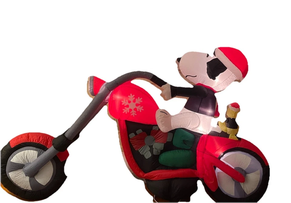 Peanuts Snoopy on Chopper Motocicleta Natal Airblown Inflável com Luzes 7 pés - Imagem 1 de 4