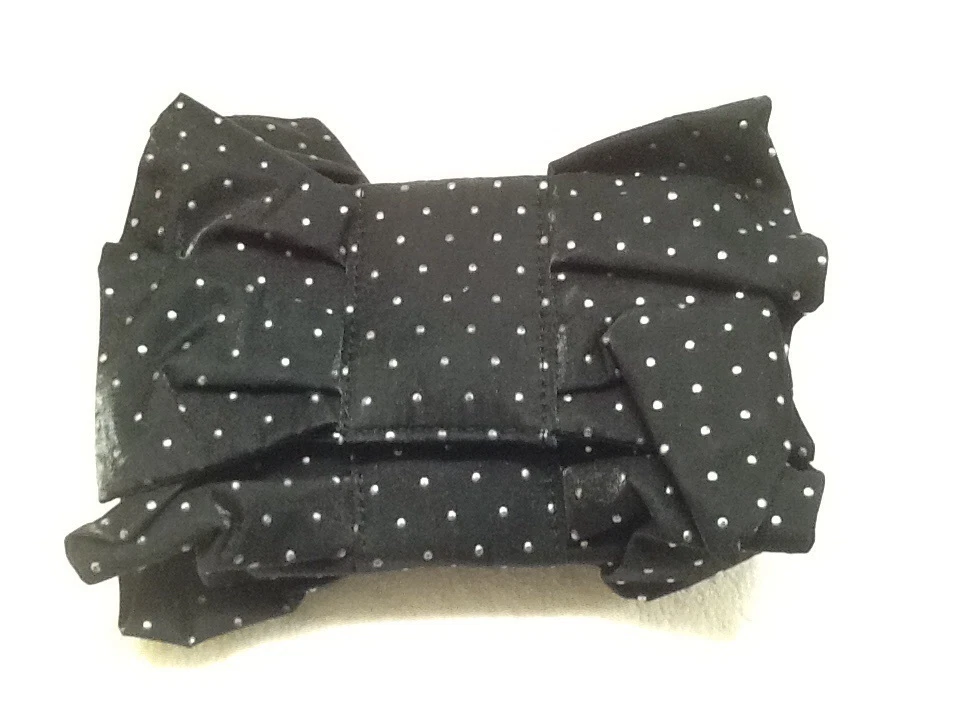 Bolso de mano Spiegel Bow Silver Dot cierre a presión pequeño negro sin asas Foto 1 de 4