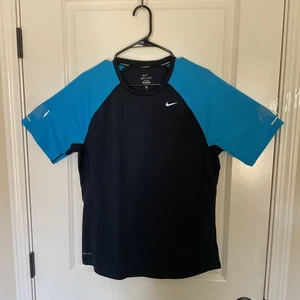 Nike DRI-FIT Laufshirt Herren Größe L Blau Ärmel - Bild 1 von 5