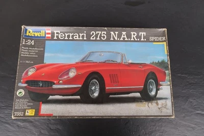1:24 Revell Ferrari 275 N.A.R.T. Spider Bausatz - Bild 1 von 2