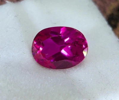 Cultivated Burmese ruby, 3.05 carats, 1 Day Guarantee. Read Description. - Image 1 of 4