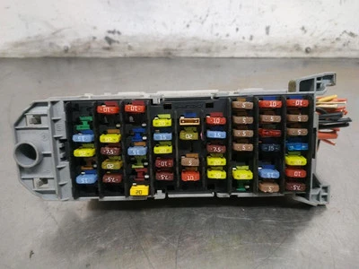 93332763 Caja Reles/Fusibles para OPEL MERIVA Cosmo 2006 435820 - Imagen 1 de 4