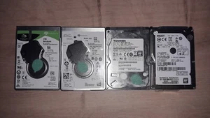 LOT 4 x HDD 1To disque dur 1000Go SATA 2.5 Crystal Disk OK + PRET A UTILISER - Photo 1/10