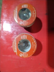 Busstron 20 Amp Plug Style Fuses (2) - Picture 1 of 3