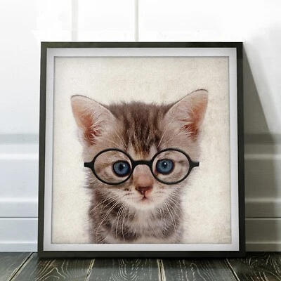 Gatito con gafas redondas - Lienzo póster impreso Foto 1 de 4