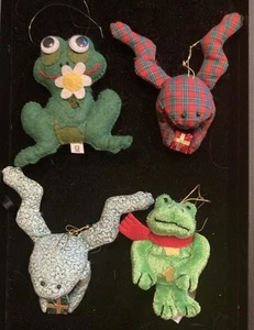 Christmas Frogs Ornament Lot of 4 Fabric 4-5" - Picture 1 of 9