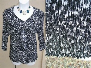 CJ Banks NEW top shirt plus size 2x 3x crinkle plisse black white ruffle blouse - Picture 1 of 11