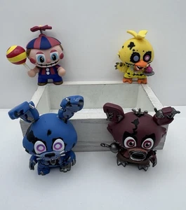Funko FNAF Five Nights at Freddy’s Mystery Minis Bonnie Foxy Chica Balloon Boy - Picture 1 of 13