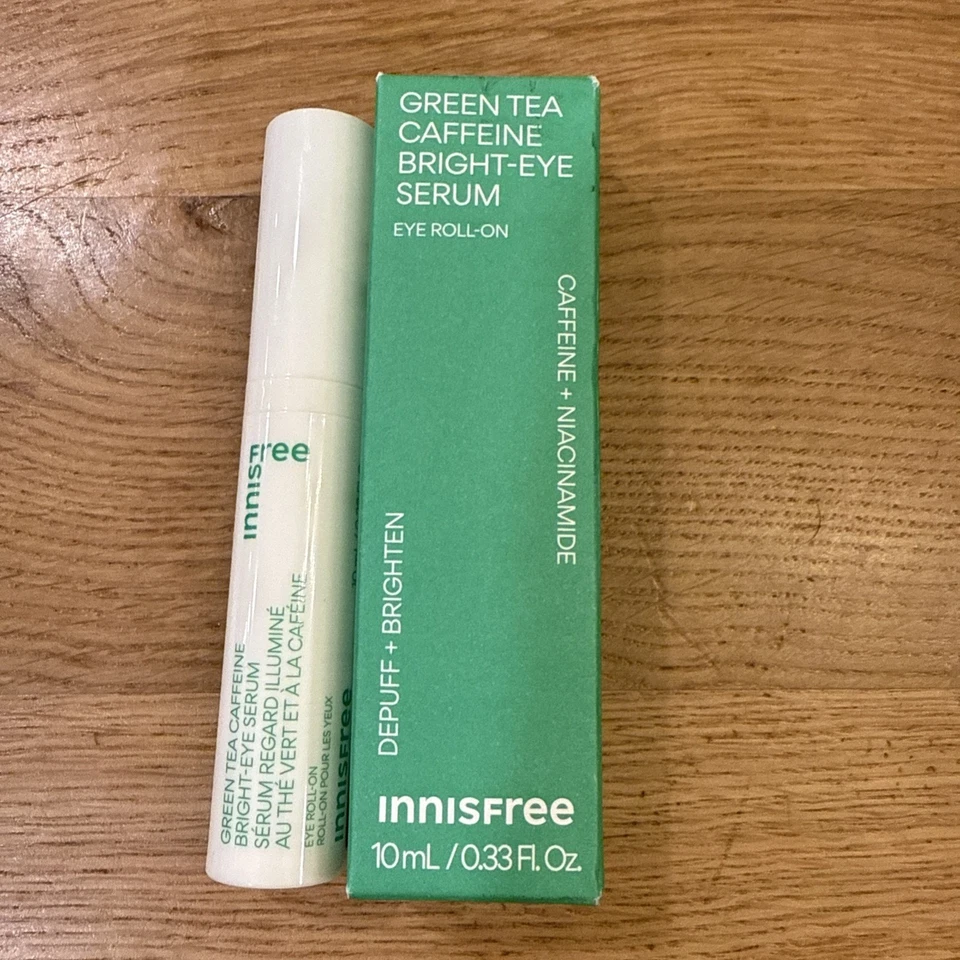 Suero para ojos brillantes con cafeína de té verde innisfree con niacinamida, 0,33 oz ~ 07/2027 Foto 1 de 1