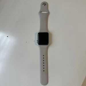Apple Watch Series 1 (38mm, Silver Aluminum, White/gray Sport Band) - Picture 1 of 3