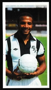 Bassett - 'Footballers 1981-82' (1981) - Cyrille Regis (West Bromwich Albion) - Picture 1 of 2
