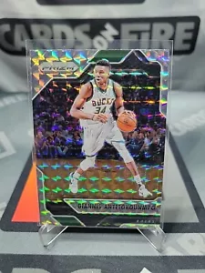 2016-17 Panini Prizm Mosaic Prizm #33 Giannis Antetokounmpo - Picture 1 of 2