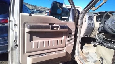 F350SD    2009 Front Door Trim Panel 28151509 - Imagem 1 de 4