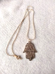 HAMSA HAND OF FATIMA GOLD PLATED FILIGRAN PENDANT NECKLACE - Bild 1 von 2