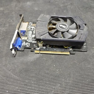 ASUS GTX 750 Ti 2GB Graphics Card - Used, Scratches, No Accessories - Foto 1 di 14