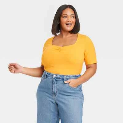 4X - Top de mujer ajustado ceñido manga corta cuello corazón - Ava Viv - Mango Foto 1 de 4