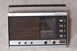 VINTAGE PHILIPS HURRICANE 50IC361/00 AC/DC TRANSISTOR RADIO - Picture 1 of 7