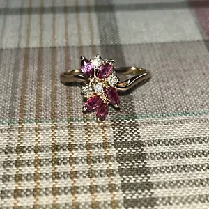 VTG 1960s 14kt Yellow Gold Cluster Ruby Diamond Cocktail Ring Size 8.5 - Picture 1 of 5