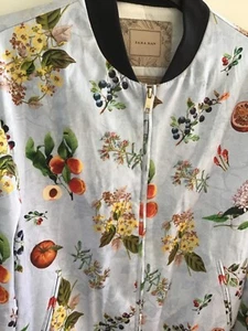 Zara Man Bomber Jacke M Obst Blumen hellblau satin print boho blogger - Bild 1 von 13