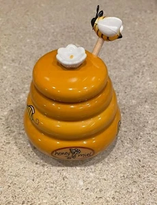 Tarro de miel para colmena de cerámica Joie con teja de madera en forma de abeja flor amarilla dorada - Imagen 1 de 4