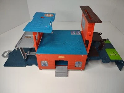 2008 Mattel Matchbox Pop Up Fold-n-Go Fire Station Garage Playset  - Image 1 of 4