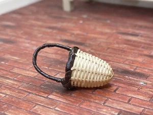 Dollhouse 1:12 scale woven wicker basket w/dark brown handle and trim - Picture 1 of 4