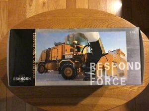 TWH Oshkosh H Series Chassis with HB Series Snow Blower and Snowplow 1:50 Scale - Picture 1 of 11