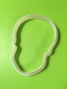Skull shaped Cookie Cutter, about 3.25” tall White Plastic, press-in frame style - Picture 1 of 4