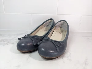 Frankie 4 Elizabeth Grey Leather Slip on Flats US 7 UK 5 Shoes Comfort Work - Picture 1 of 7