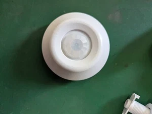 SENSORWORX - SWX-221-1 - Ceiling Occupancy Sensor - Dual Tech - 360°/ 12-24V - Picture 1 of 6