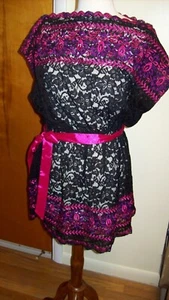 Betsey Johnson Vintage Black Lace Hot Pink Embroidered Midi Dress ~ size 2 - Picture 1 of 7