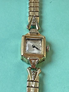 Vintage Bulova 14K Gold Diamond Accents 23 Jewels Watch Speidel Band - Picture 1 of 9
