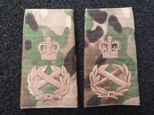 (A4-U) Royal Army Field Marshal Multicam Rank Insignia British GB Rangabzeichen - Picture 1 of 2