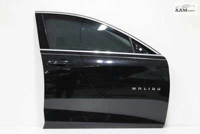 Chevrolet Malibu 2016-2023 panel de carcasa de puerta delantera derecha con vidrio OEM Foto 1 de 4