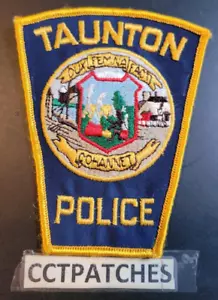 TAUNTON, MASSACHUSETTS POLICE SHOULDER PATCH MA - Picture 1 of 2