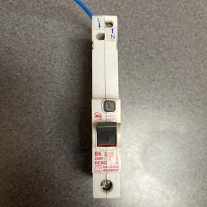 M2 6 AMP Typ B 6kA 30mA RCBO TYP A M26MBRSP B6 6A RCD MCB Leuchten - Bild 1 von 4