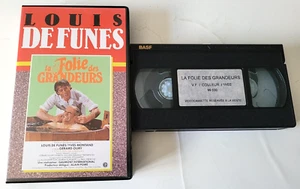 La Folie Des Grandeurs - VHS - VF - Louis De Funes - Imagen 1 de 4